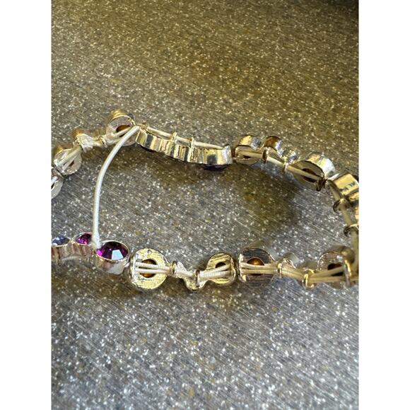 Purple Stretch Handmade Bracelet Round Faceted Stones in Silver Tone - Picture 3 of 5